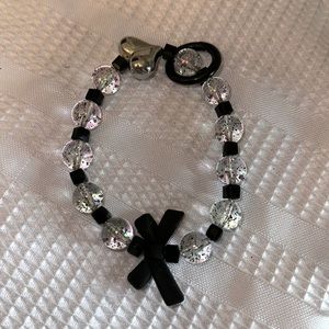 Cell phone bracelet/holder